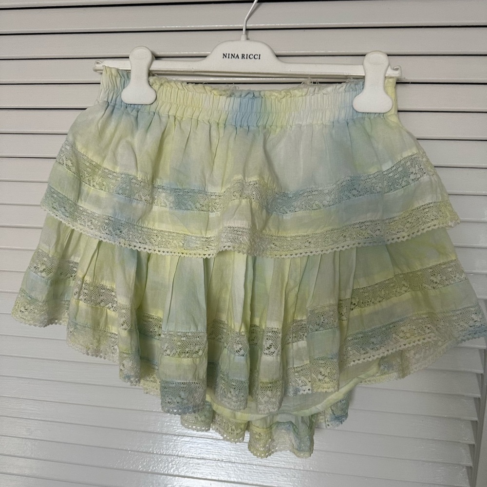 LoveShackFancy mini skirt, Size M , very good condition, barely worn